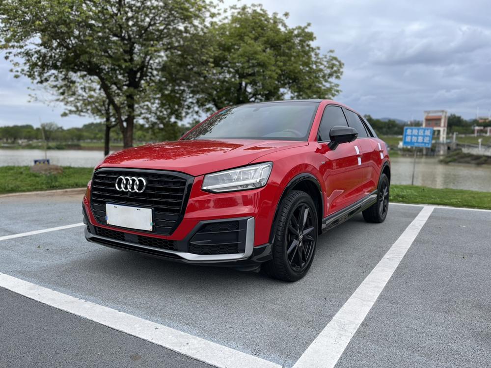 Audi Audi Q2L