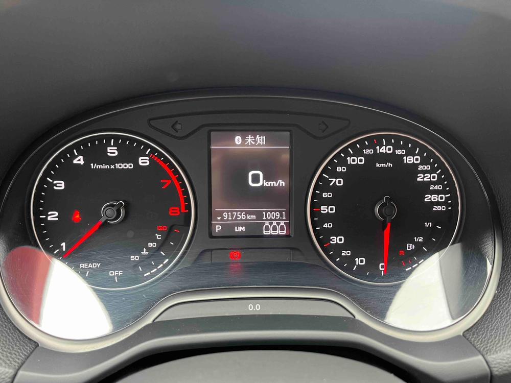 Audi Audi Q2L