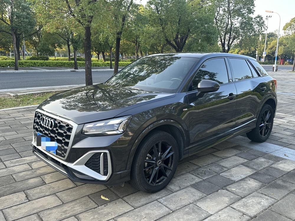 Audi Audi Q2L