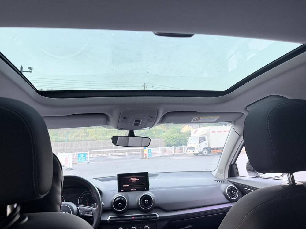 Audi Audi Q2L
