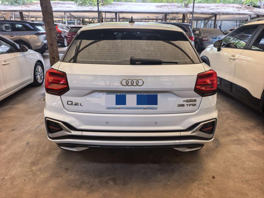 Audi Audi Q2L