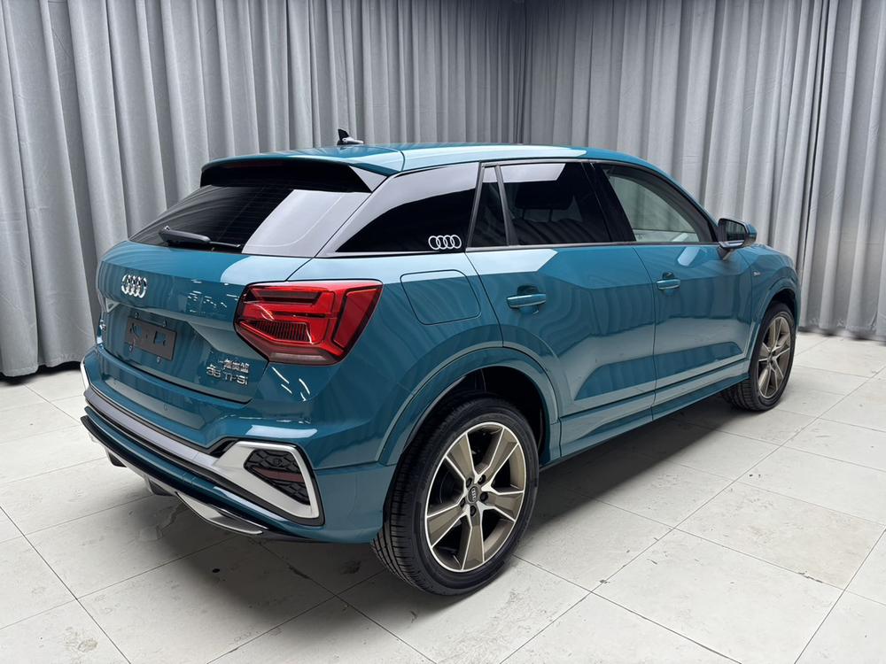 Audi Audi Q2L