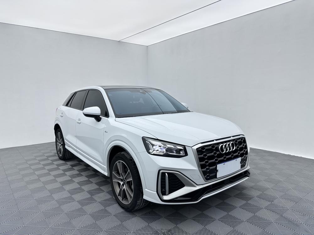 Audi Audi Q2L