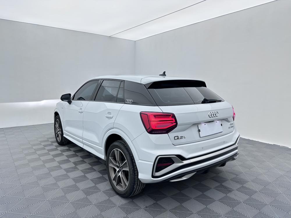 Audi Audi Q2L