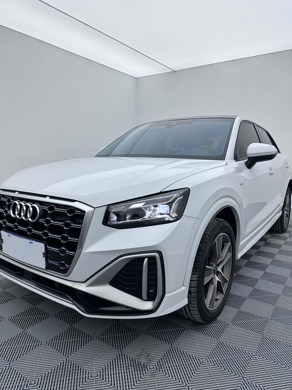 Audi Audi Q2L