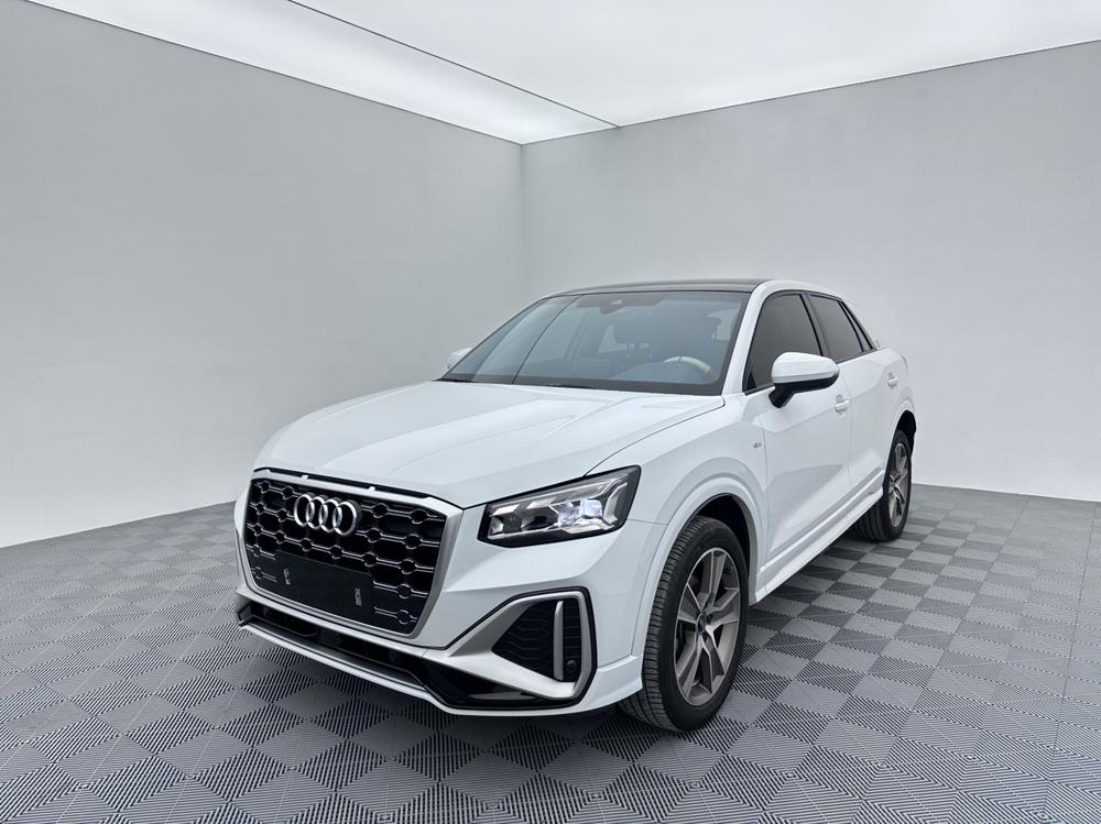 Audi Audi Q2L