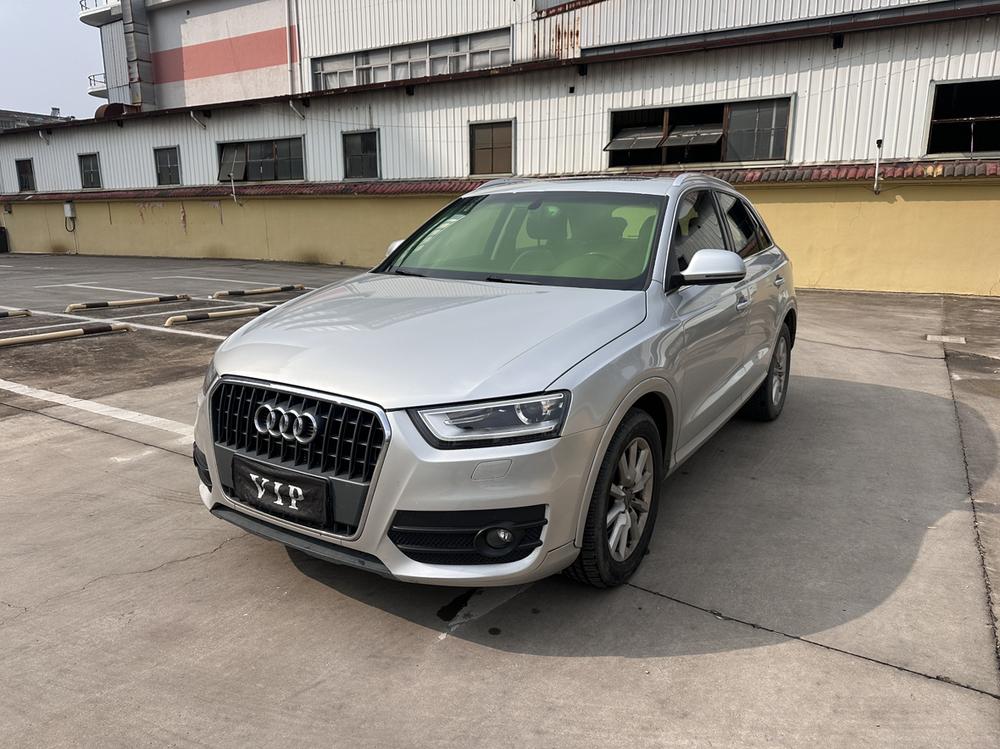 Audi Audi Q3 (Import)
