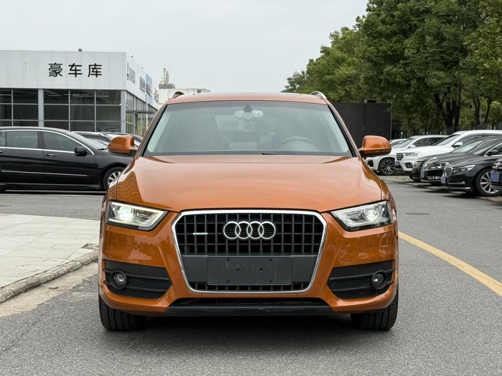 Audi Audi Q3 (Import)