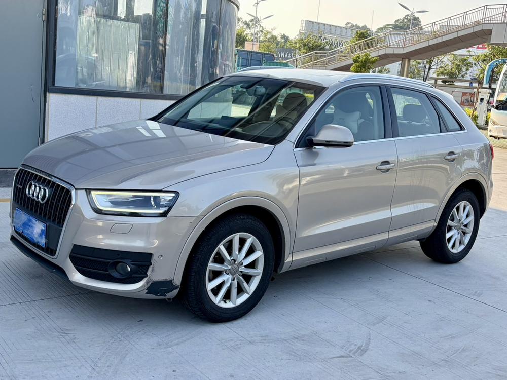 Audi Audi Q3 (Import)