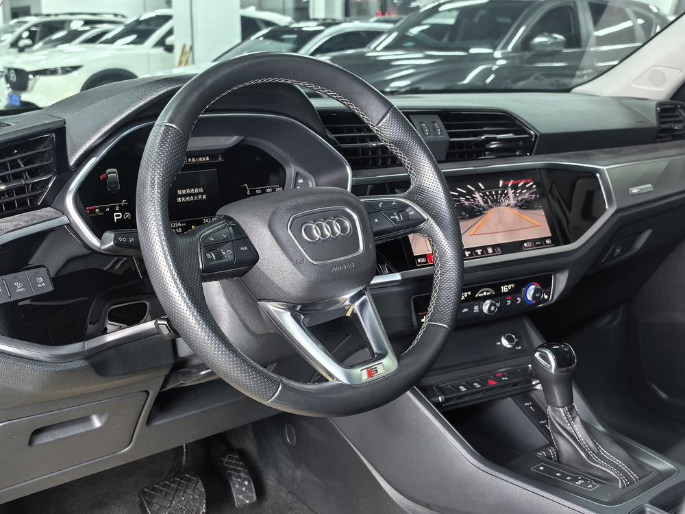 Audi Audi Q3 Sportback
