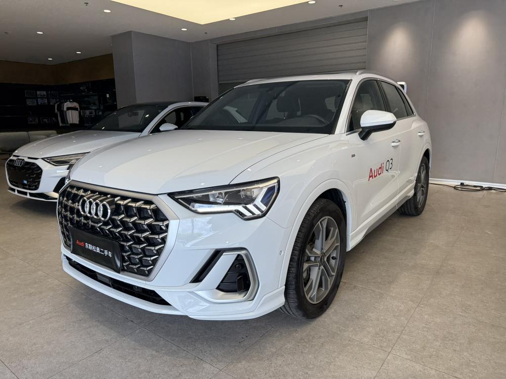 Audi Audi Q3