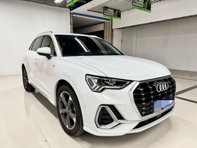 Audi Audi Q3