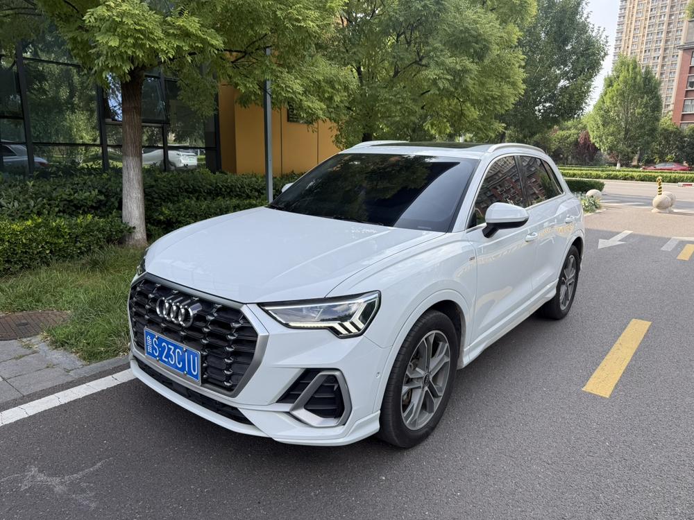 Audi Audi Q3