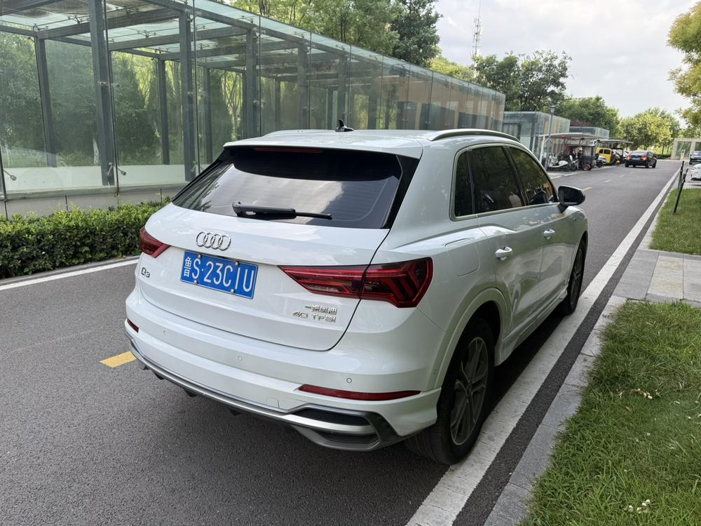 Audi Audi Q3