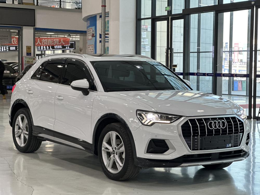 Audi Audi Q3