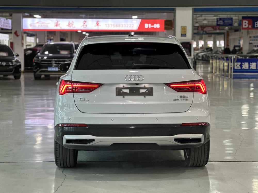 Audi Audi Q3