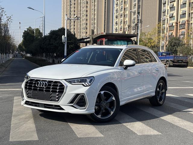 Audi Audi Q3