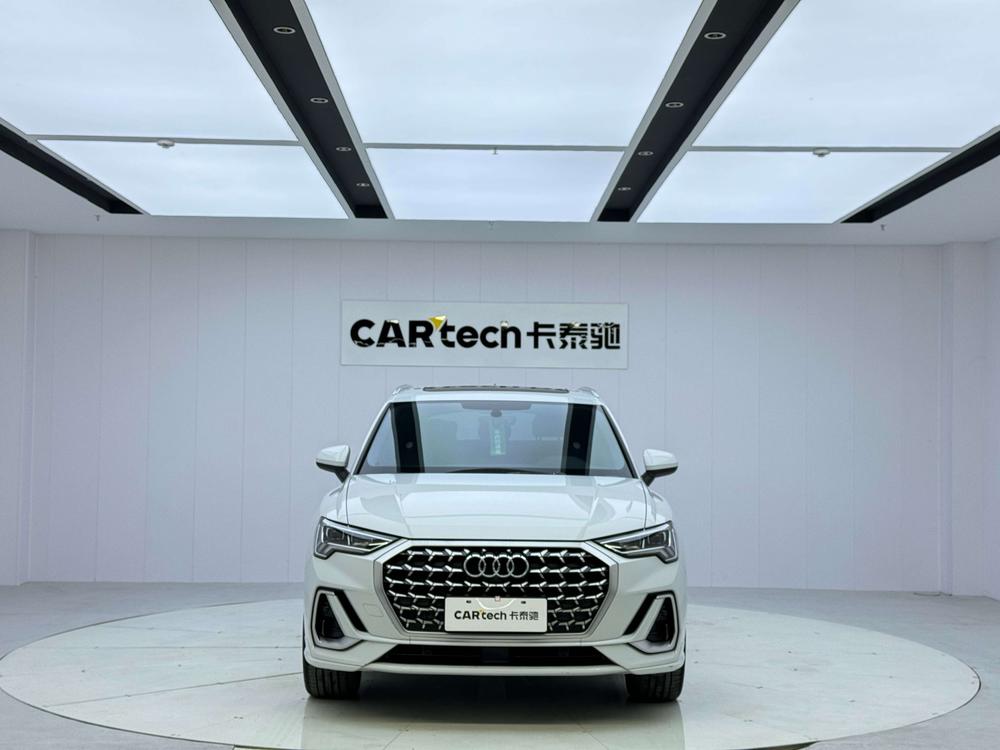 Audi Audi Q3
