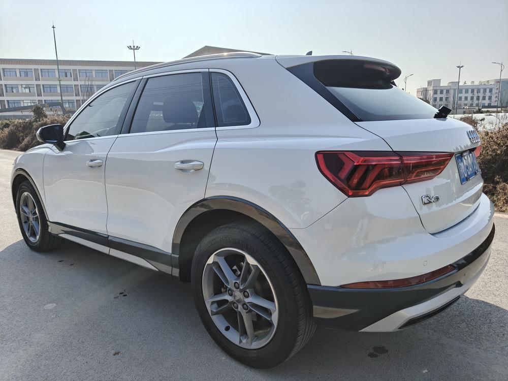 Audi Audi Q3