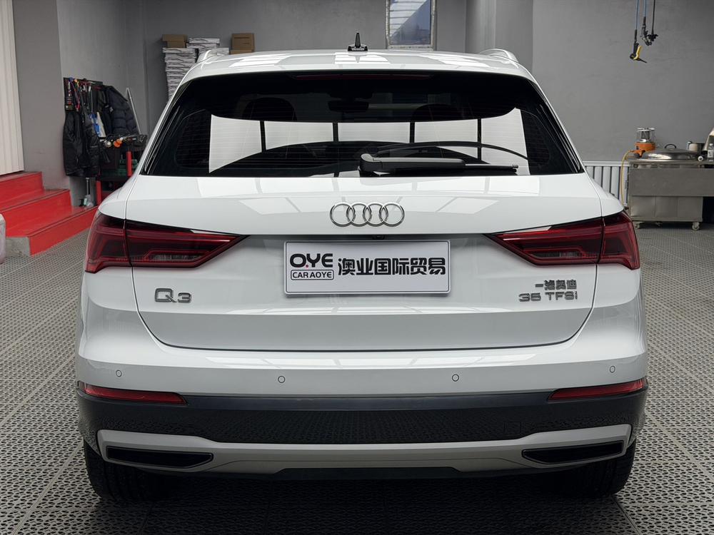 Audi Audi Q3
