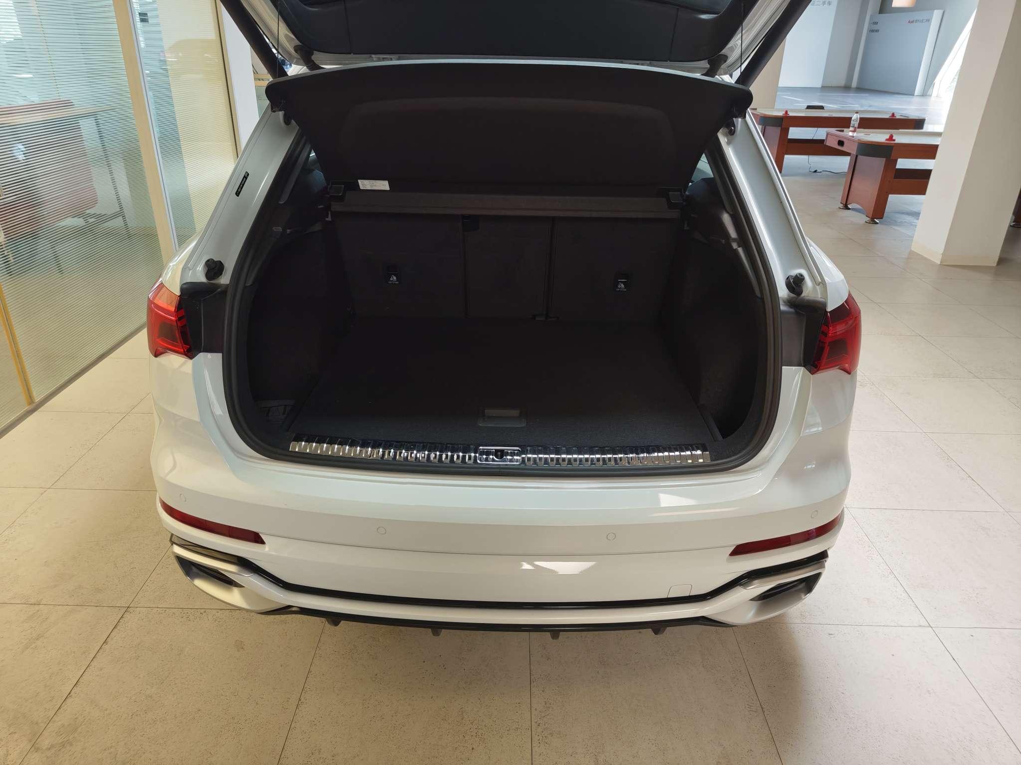 Audi Audi Q3
