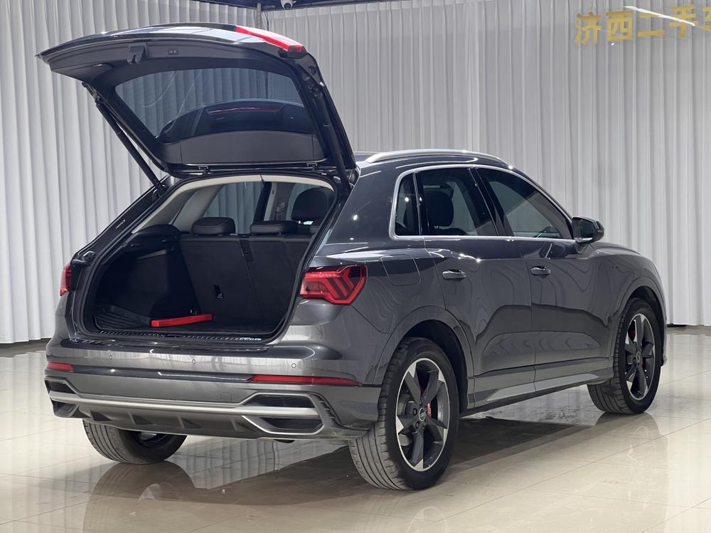 Audi Audi Q3