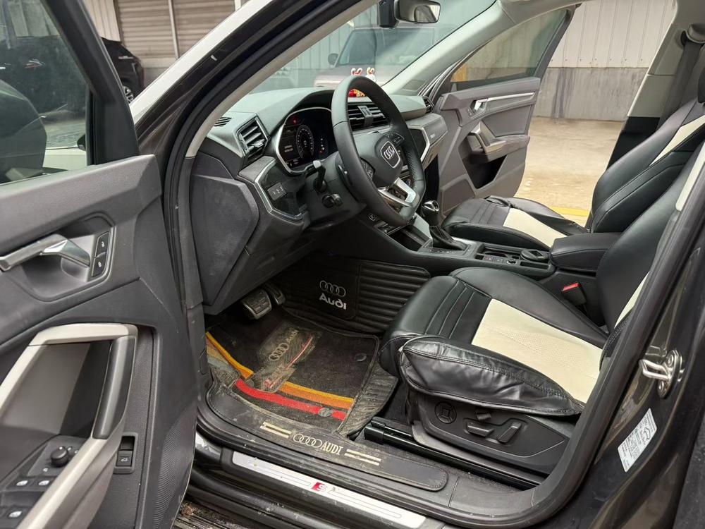 Audi Audi Q3