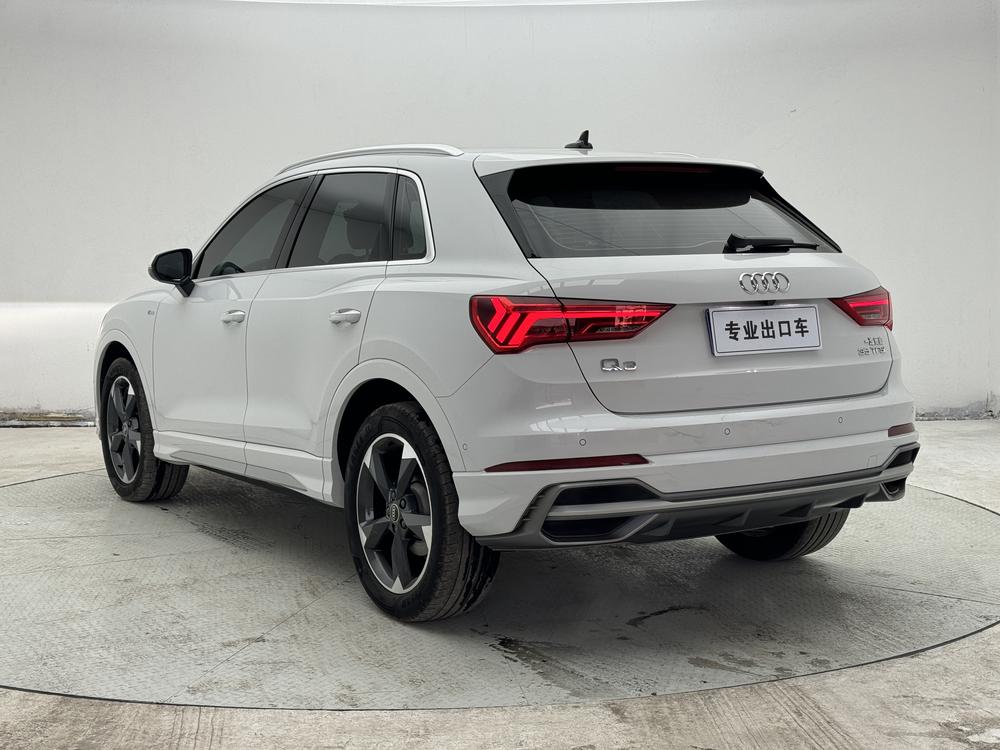Audi Audi Q3