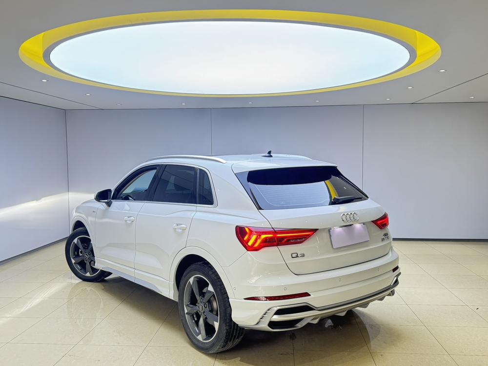 Audi Audi Q3