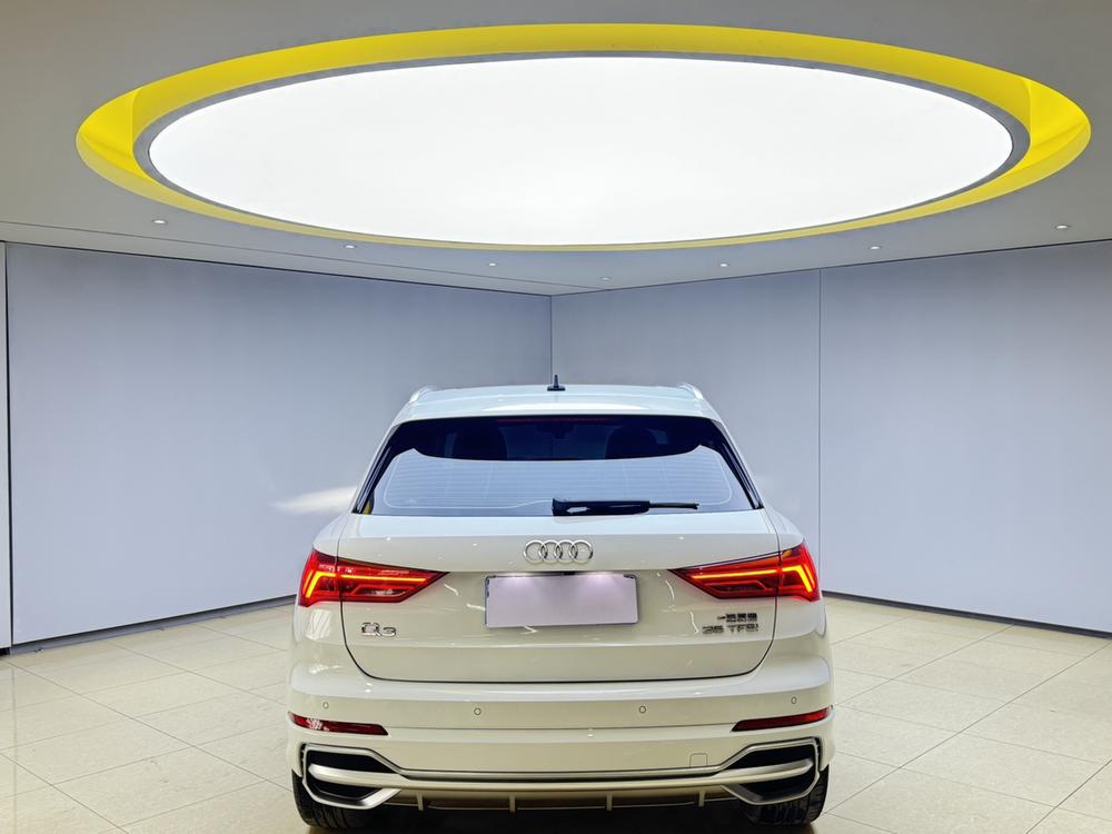 Audi Audi Q3