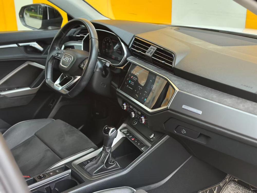 Audi Audi Q3