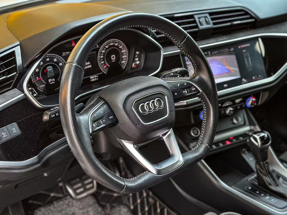 Audi Audi Q3