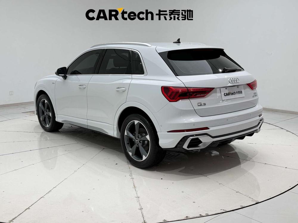 Audi Audi Q3