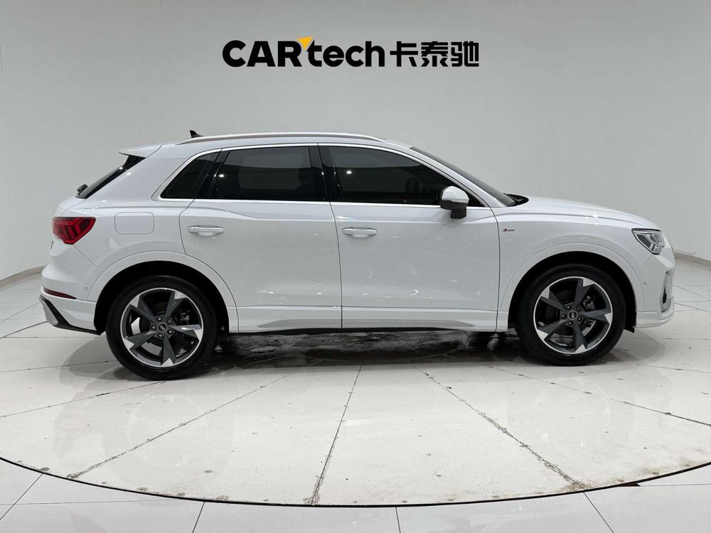 Audi Audi Q3