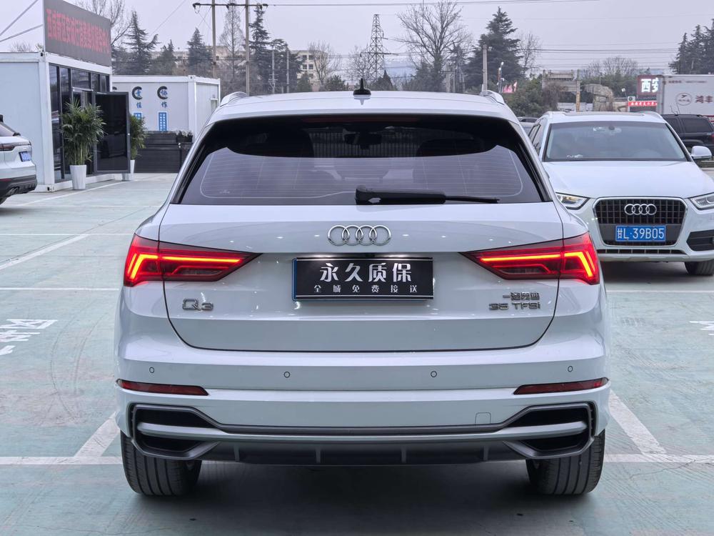 Audi Audi Q3