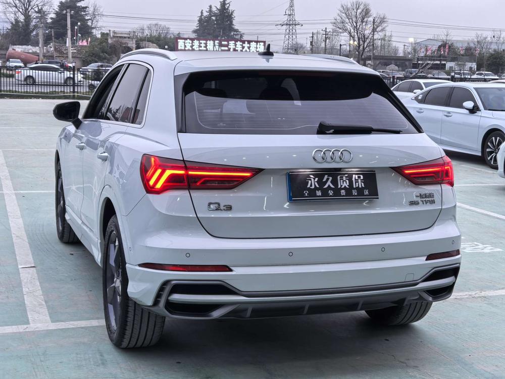 Audi Audi Q3