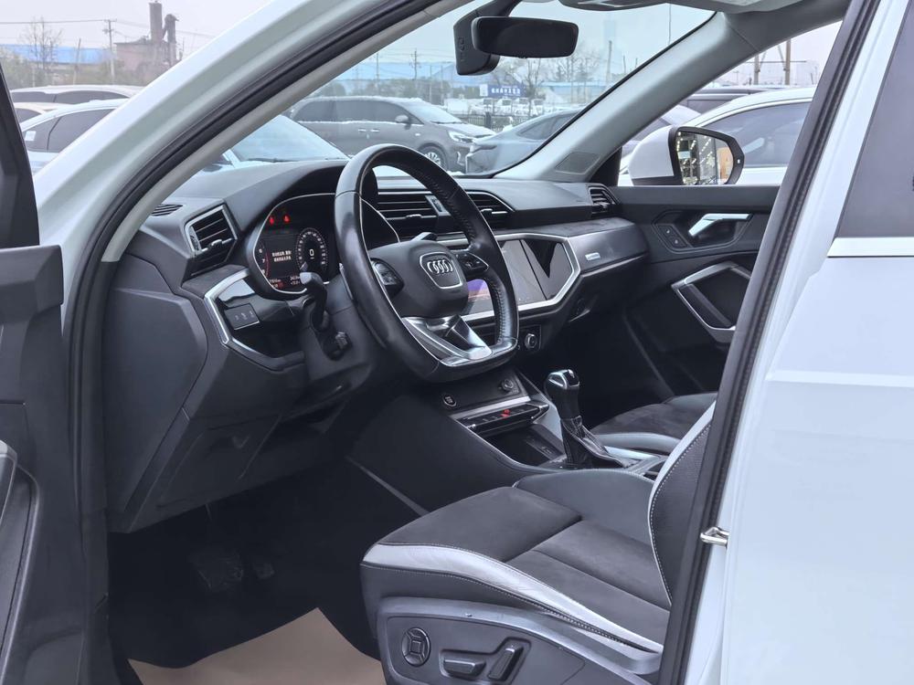 Audi Audi Q3