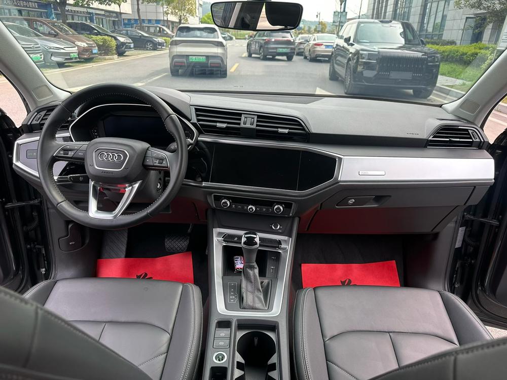 Audi Audi Q3