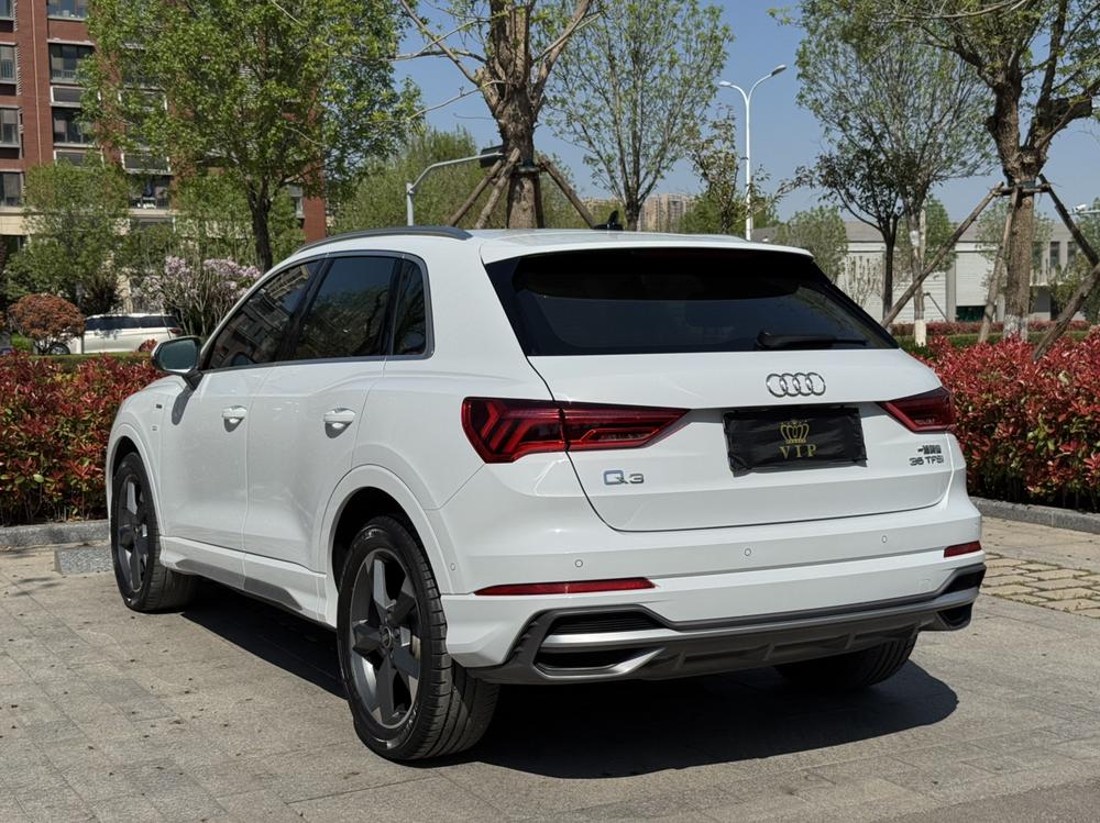 Audi Audi Q3