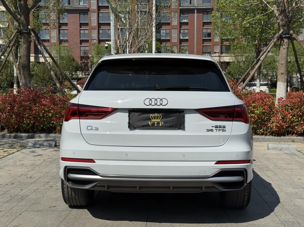 Audi Audi Q3