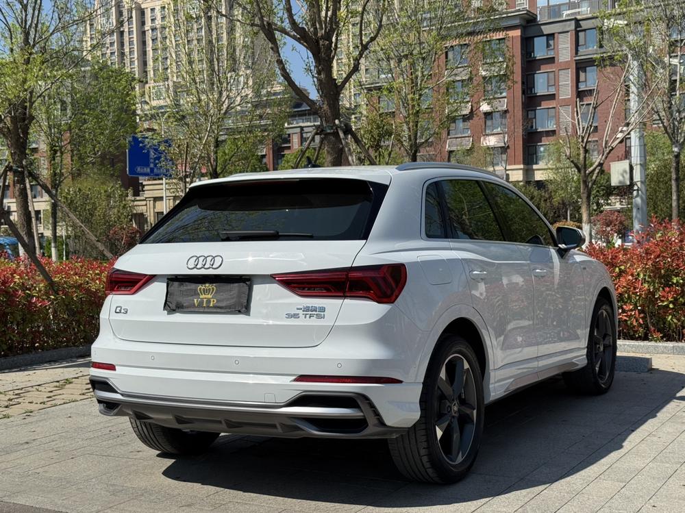 Audi Audi Q3