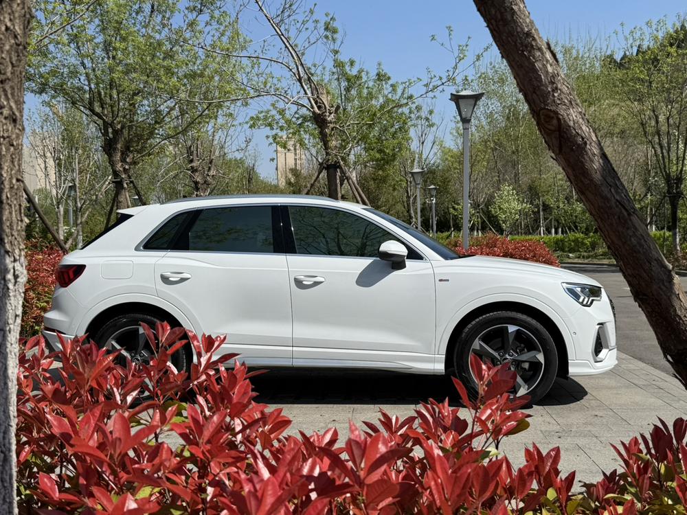 Audi Audi Q3