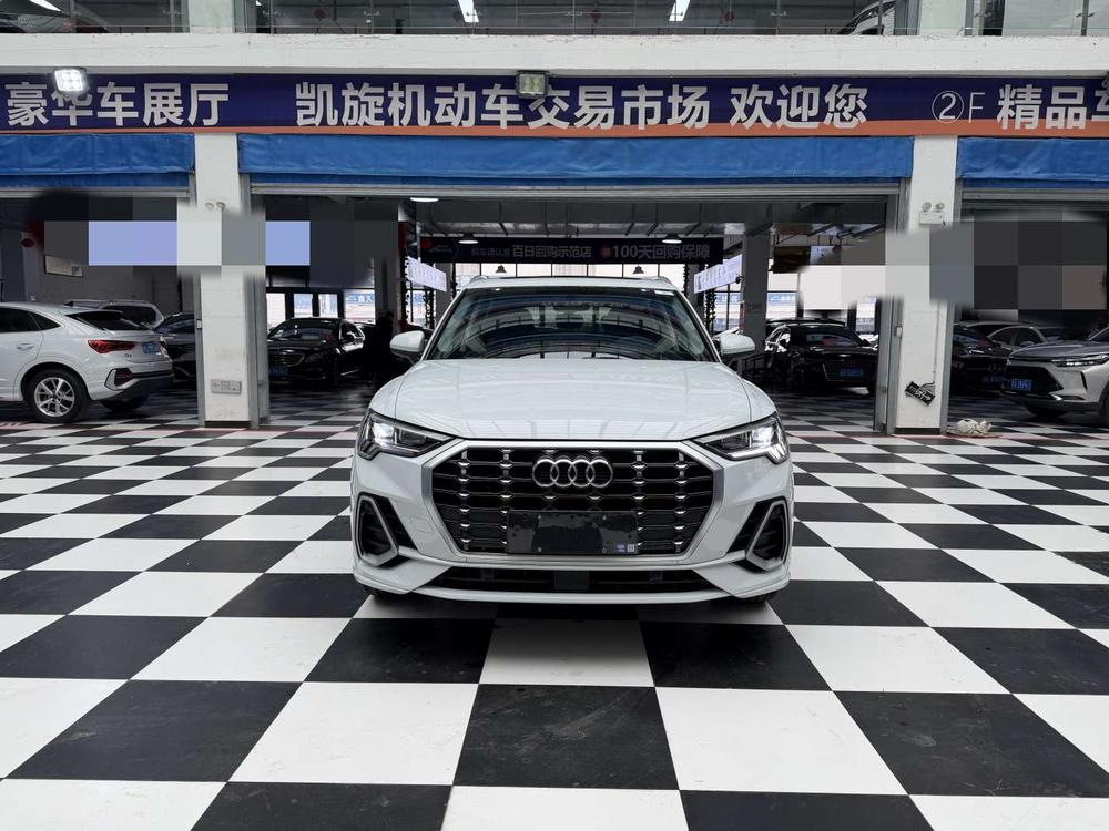 Audi Audi Q3