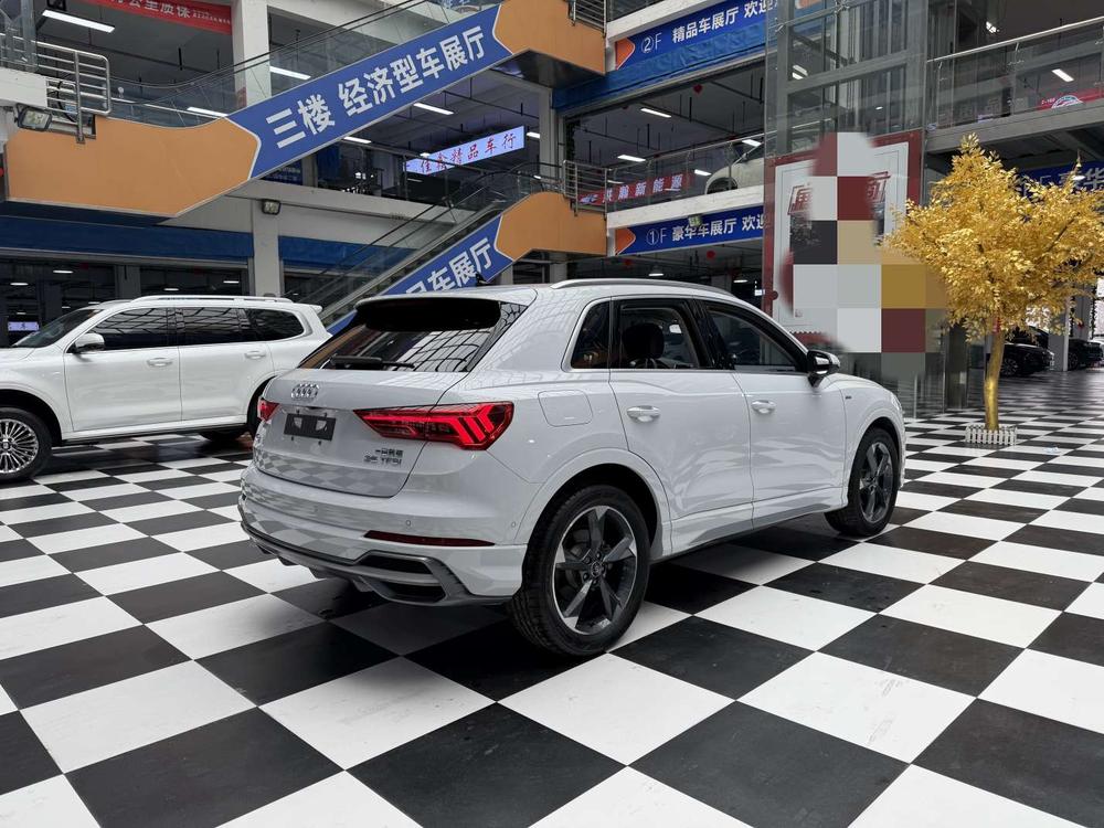 Audi Audi Q3