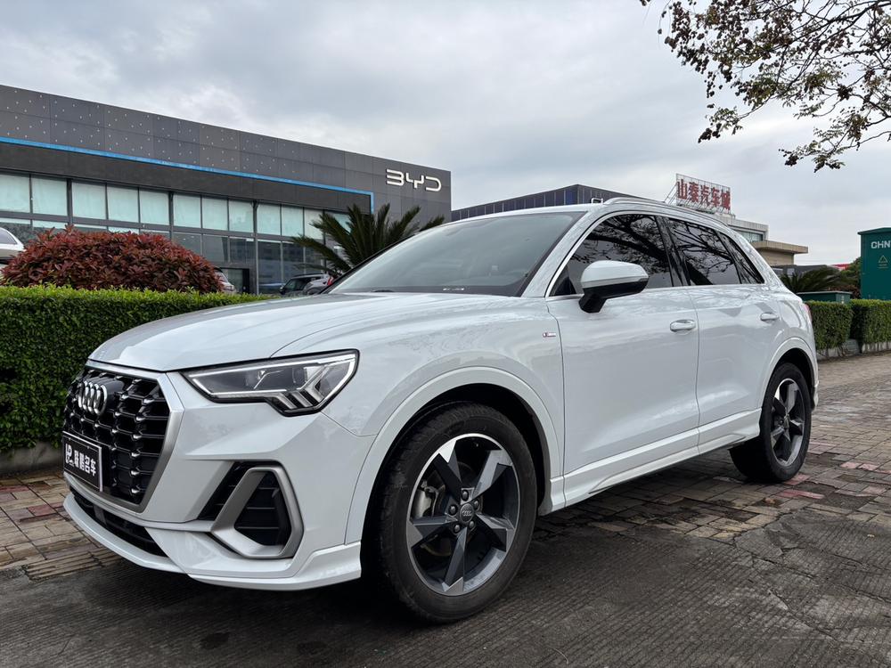 Audi Audi Q3