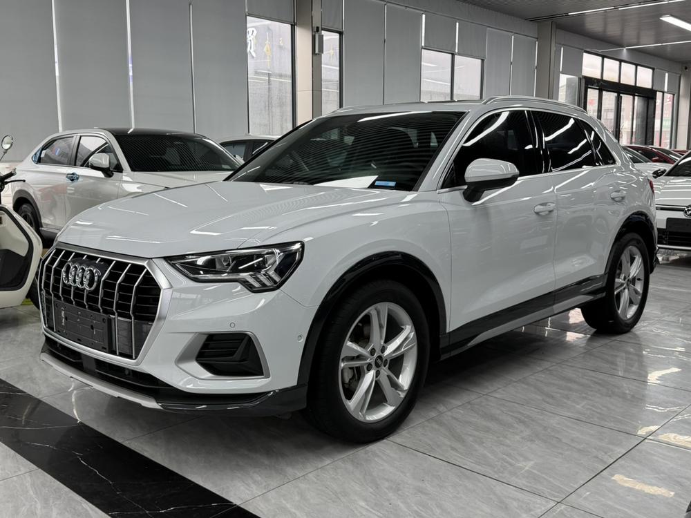 Audi Audi Q3
