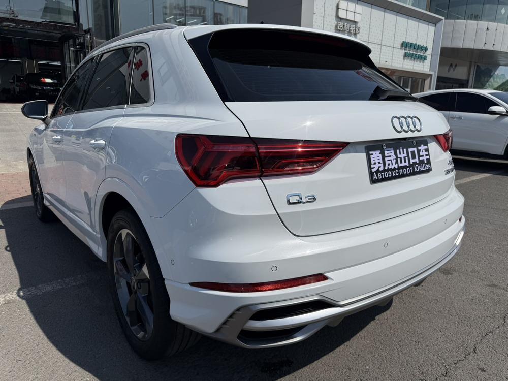 Audi Audi Q3