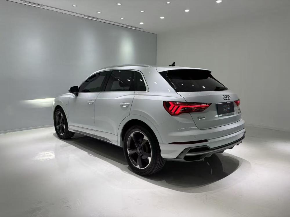 Audi Audi Q3