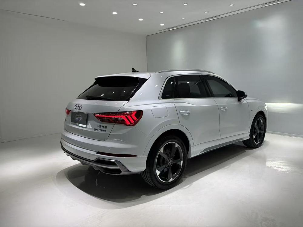 Audi Audi Q3