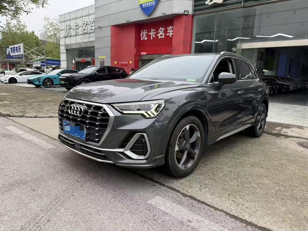 Audi Audi Q3